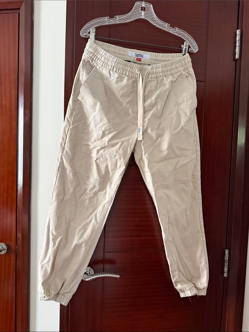 Tommy Hilfiger Men’s Khaki Drawstring Jogger Pants